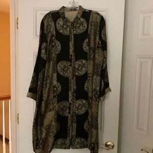 women’s mid-calf length coat reversible from black/gold to silver